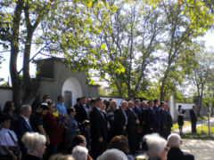 memorial-01
